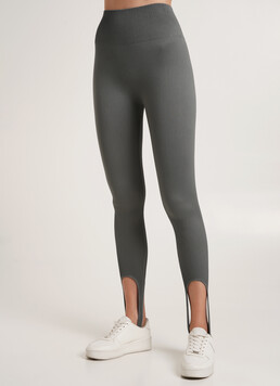 Homilador qiz dosti bilan jinsiy aloqa ancha ehtirosli boldi Katta eshak porno video